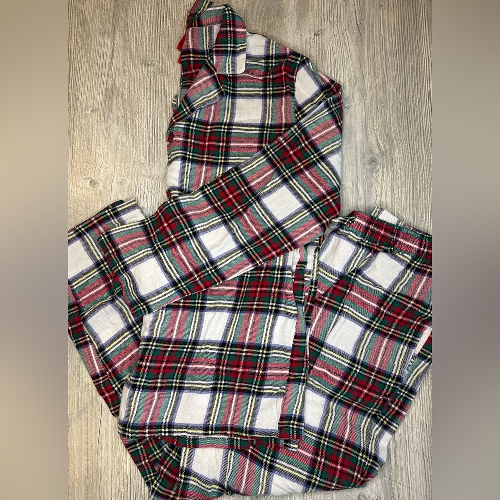 Macy’s Family PJs Men’s Plaid Pajama Set